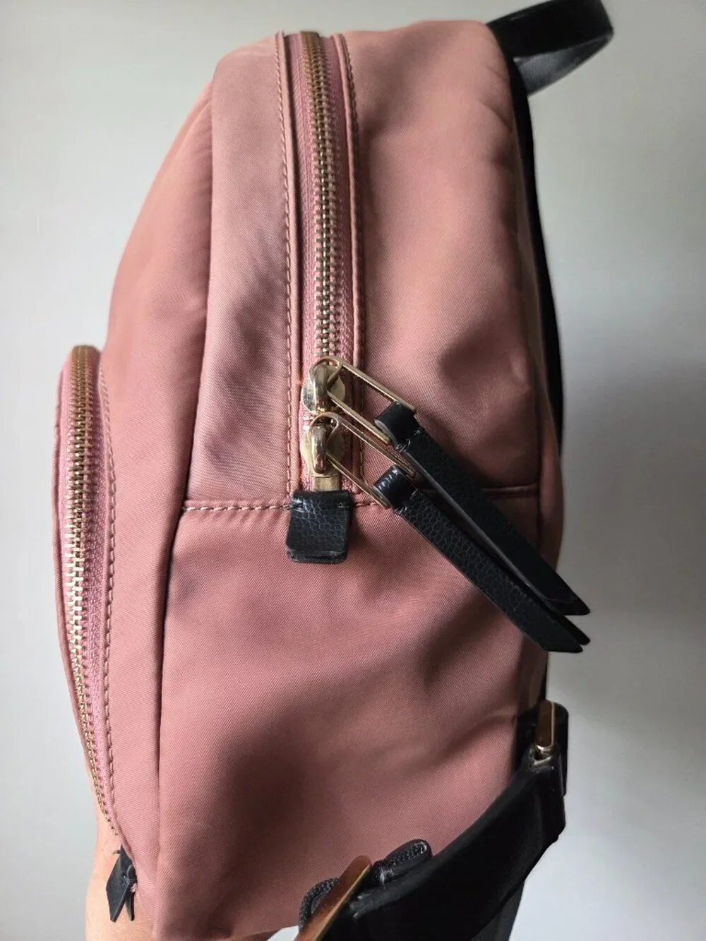 EUC KATE SPADE TAUPE BACKPACK MEDIUM